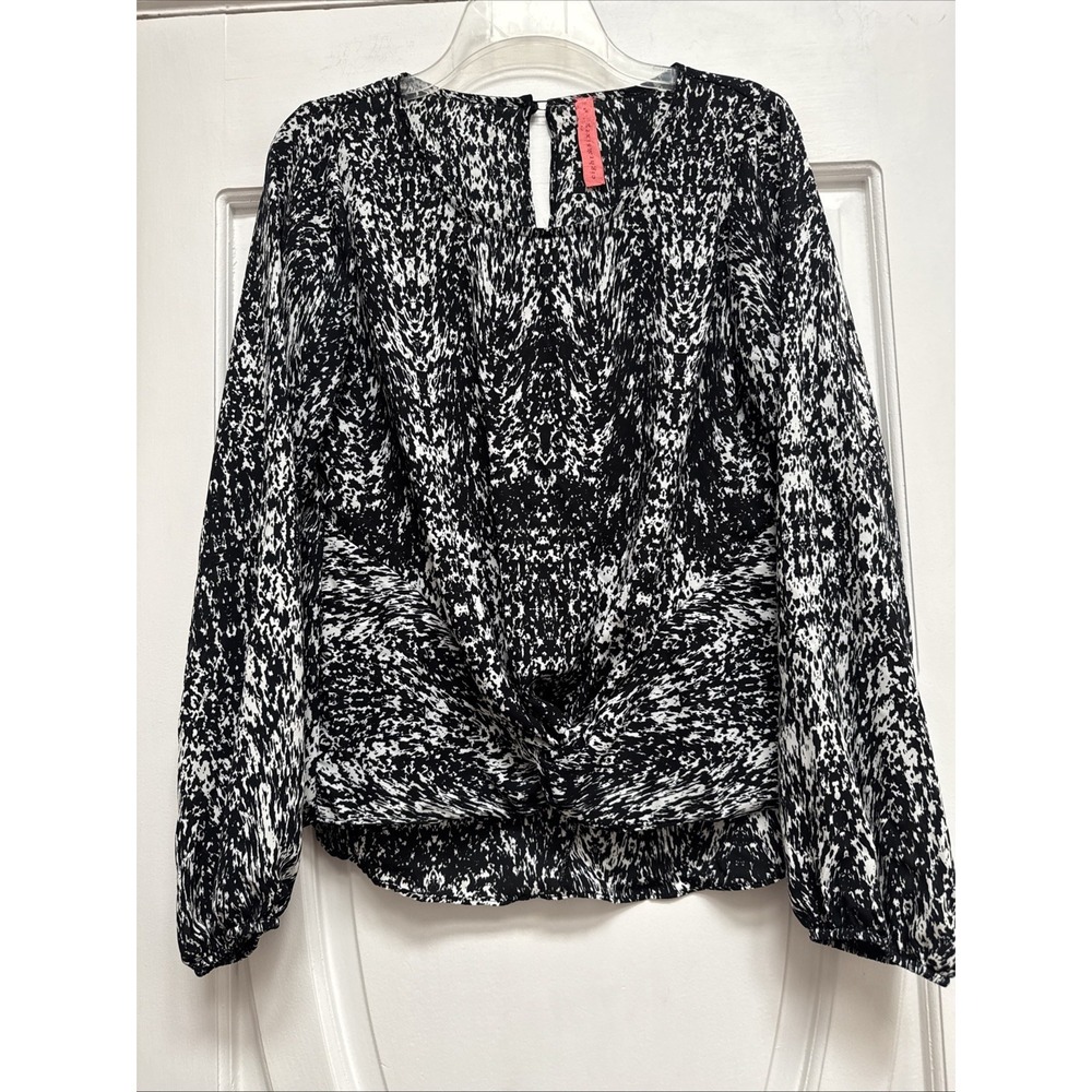 Eight Sixty‎ Size M Long Sleeve Size Small Blouson Sleeves